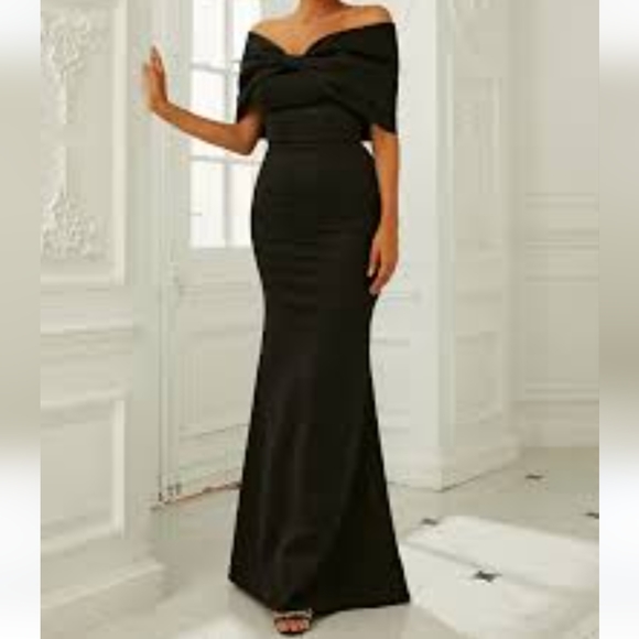NWT Women’s Off The Shoulder Black Formal Maxi Dress, Mermaid Size L (8/10) - Picture 3 of 13